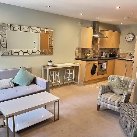 Lady Pecketts Yard One Bedroom, Sleeps Four-